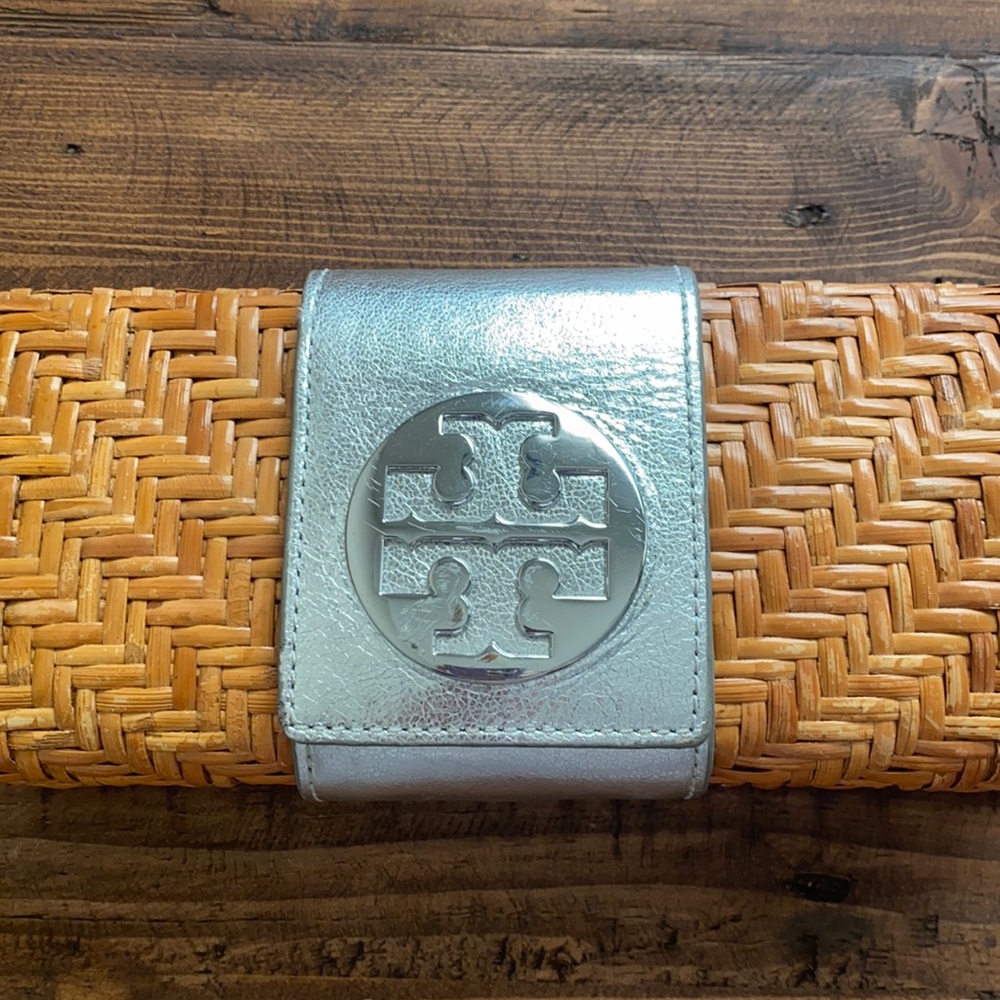 Tory Burch wicker clutch. Prestige condition.